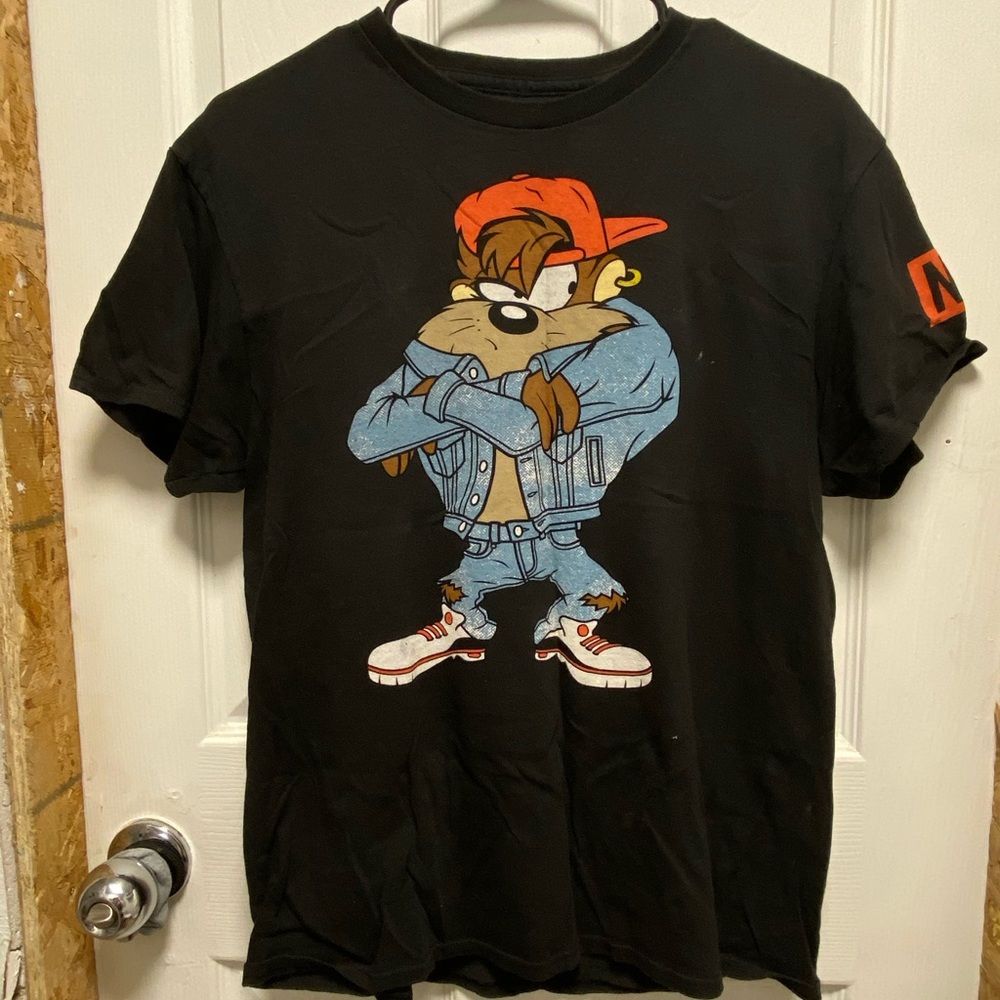 Taz mania looney toons shirt